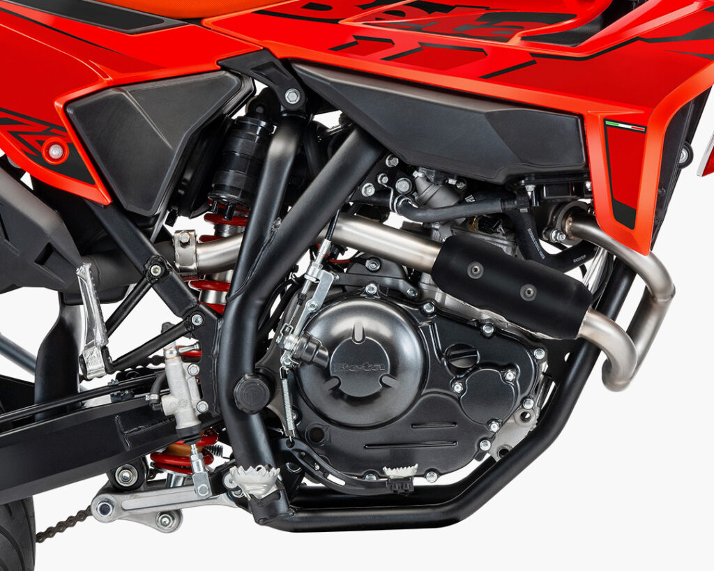 BETA RR Motard 4 T 125 T details